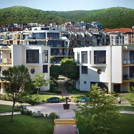 Vega Village Aparthotel