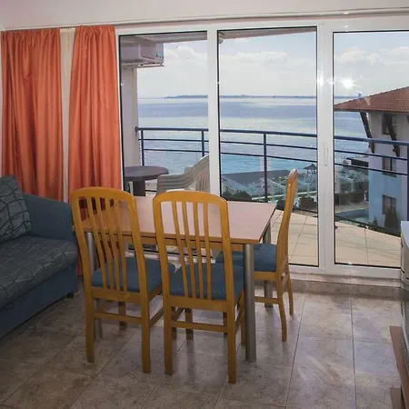 Aparthotel Vega Village Sveti Vlas