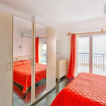 Vega Village Aparthotel 3*