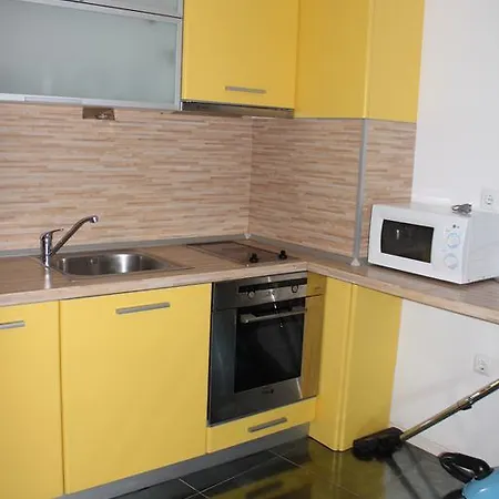 Aparthotel Vega Village 3*