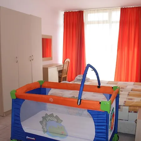 Aparthotel Vega Village