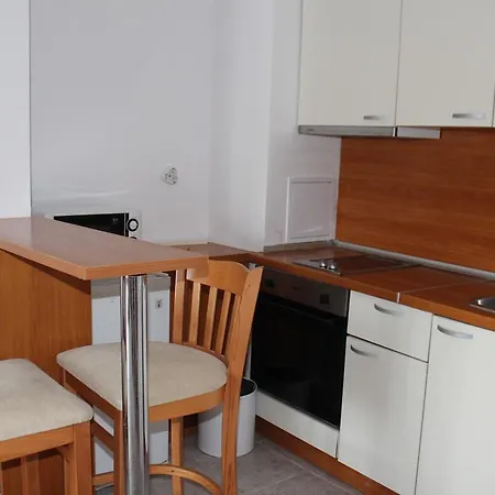 Aparthotel Vega Village 3*