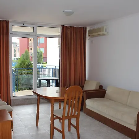 Vega Village Aparthotel 3*