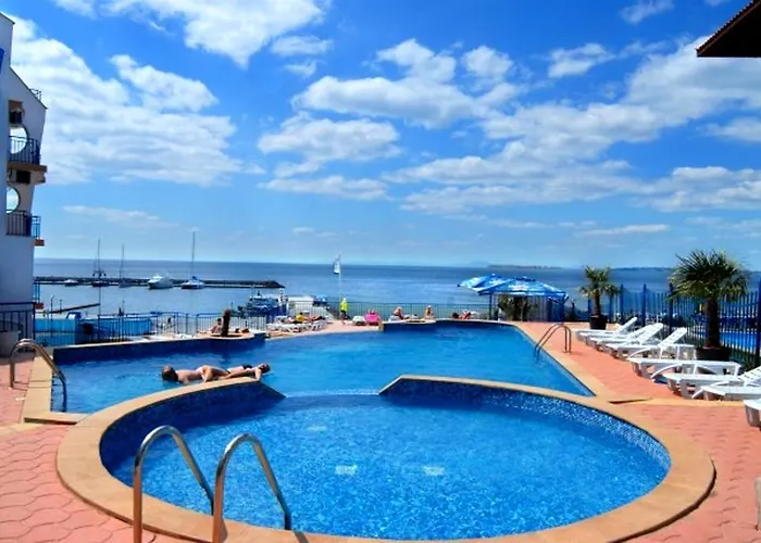 Vega Village Nyaraló